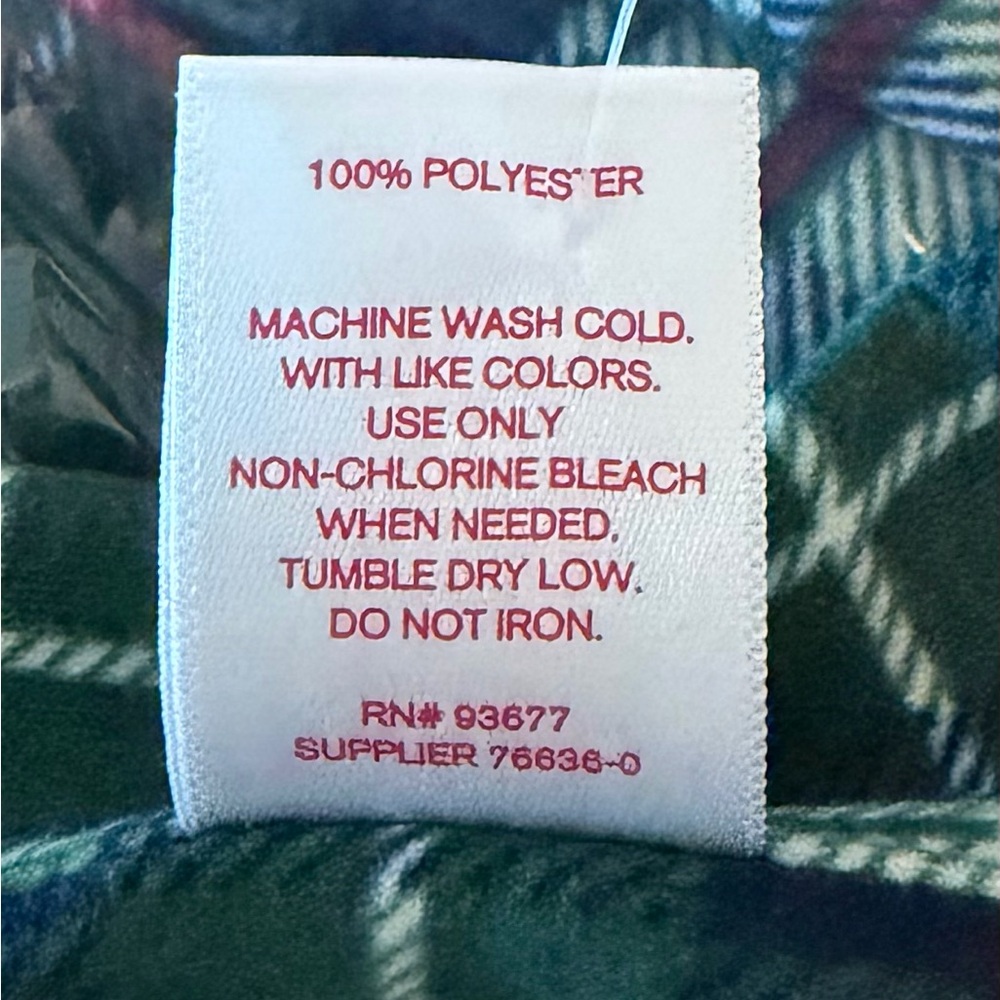 Woman’s Christmas Plaid Flannel L Nightgown - Picture 5 of 5